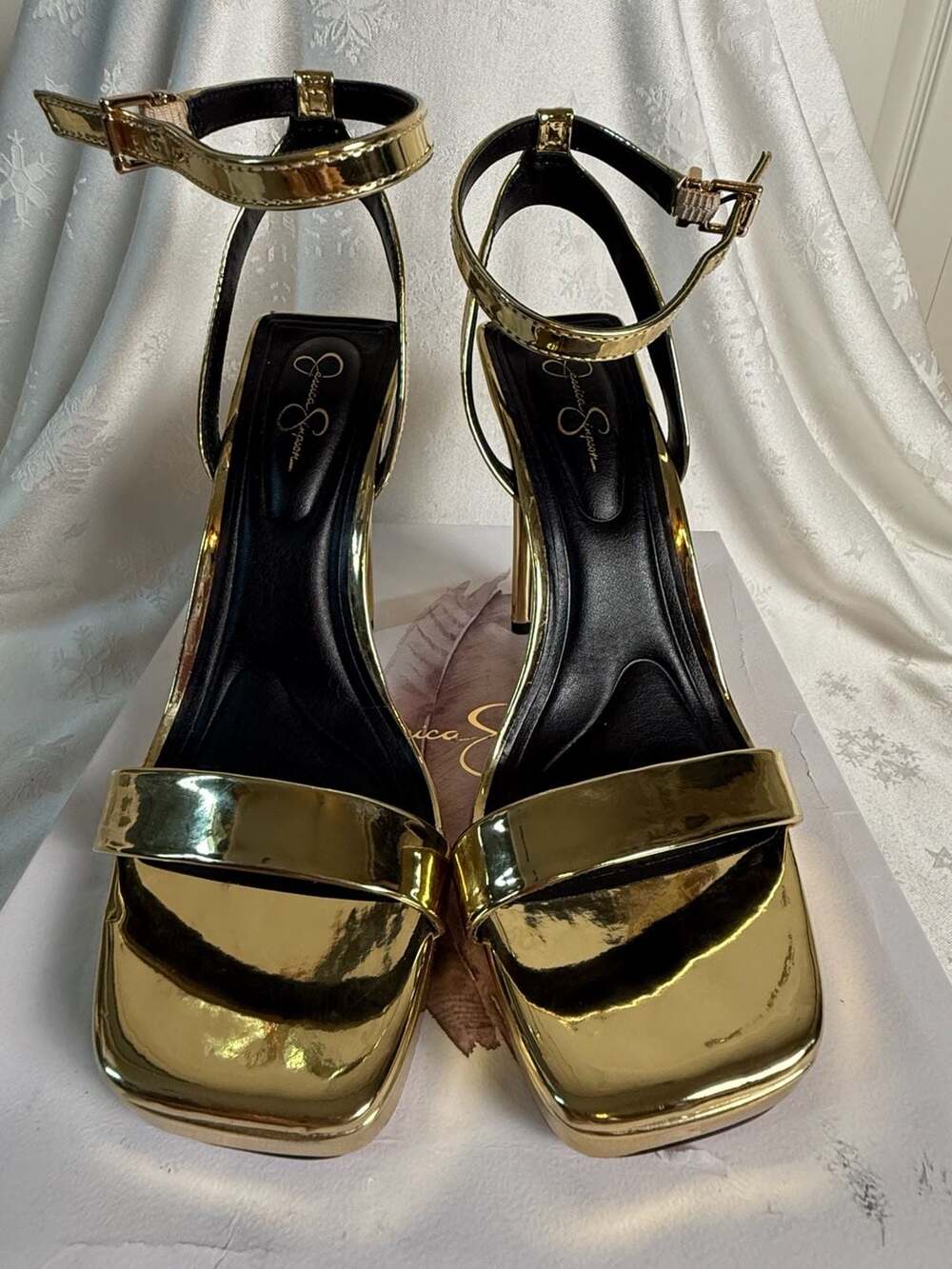 Jessica Simpson Adonia Gold Metallic Platform Heels Sandals Size 9 Y2K Party